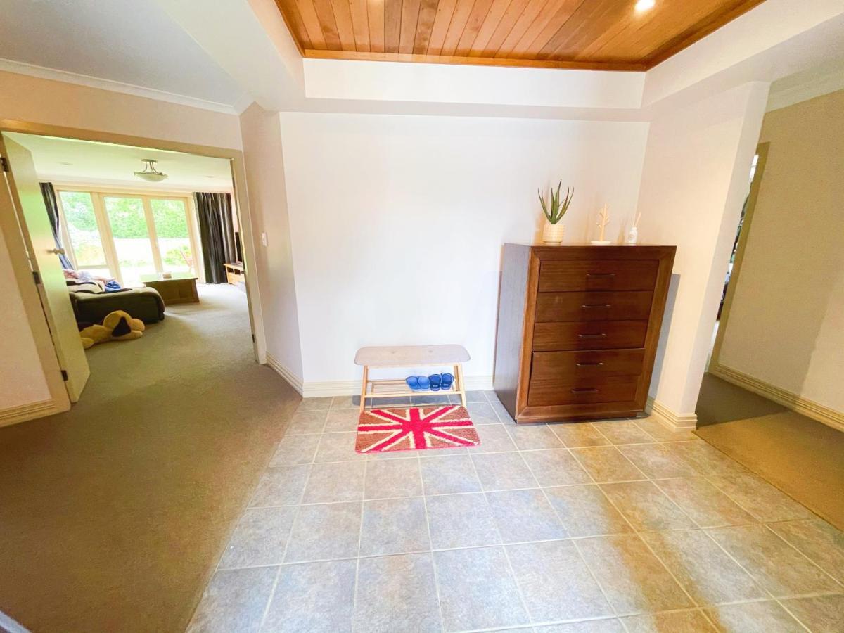 Private And Perfect For Families, Rotorua Escape Villa ภายนอก รูปภาพ